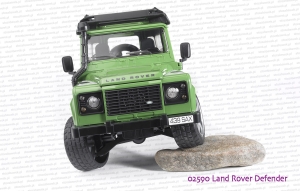 Bruder 02590 Land Rover Defender - terenowe zawieszenie