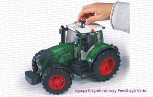 03040 BRUDER Ciągnik rolniczy Fendt 936 Vario - sposób sterowania kołami