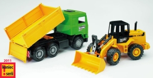 02912 Wywrotka Volvo i ładowarka Fiat Hitachi FR 130 (#)