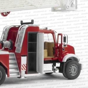 Bruder 02821 Mack straż pożarna z pompą wodną - otwierane drzwi