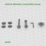 42207 BRUDER Srebrne elementy do rozrzutnika obornika 02209