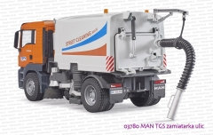 03780 BRUDER MAN TGS zamiatarka ulic