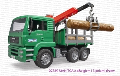 02769 BRUDER MAN TGA z dźwigiem i pniami drzew