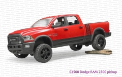 02500 BRUDER Dodge RAM 2500 Pickup z terenowym zawieszeniem na sprężynach