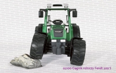 02100 BRUDER Ciągnik rolniczy Fendt 209 S - terenowe zawieszenie