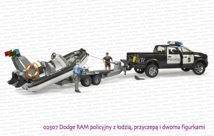 02507 BRUDER Dodge RAM policyjny z przyczepą i łodzią policyjną oraz figurką policjantki i płetwonurkiem