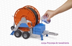 02034 BRUDER Przyczepa do nawadniania - nalewanie wody do zbiornika