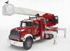 Bruder 02821 Mack straż pożarna z pompą wodną