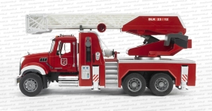 Bruder 02821 Mack straż pożarna z pompą wodną