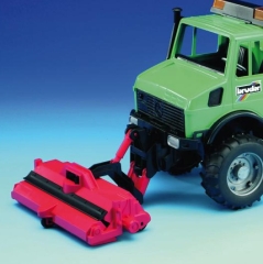 Bruder - 02583 Zamiatarka drogowa doczepiona z przodu pojazdu