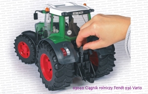 03040 BRUDER Ciągnik rolniczy Fendt 936 Vario - regulacja zawieszenia haka