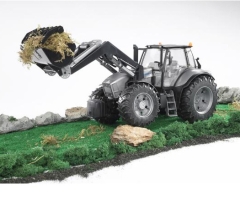 Bruder 03085 Ciągnik rolniczy Lamborghini R8.270.DCR z ładowarką czołową