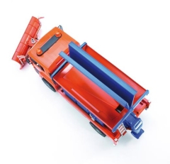 02767 MAN solarka z pługiem śnieżnym