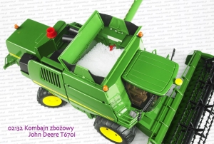 02132 Kombajn zbożowy John Deere T670i - pokazany zbiornik załadowczy
